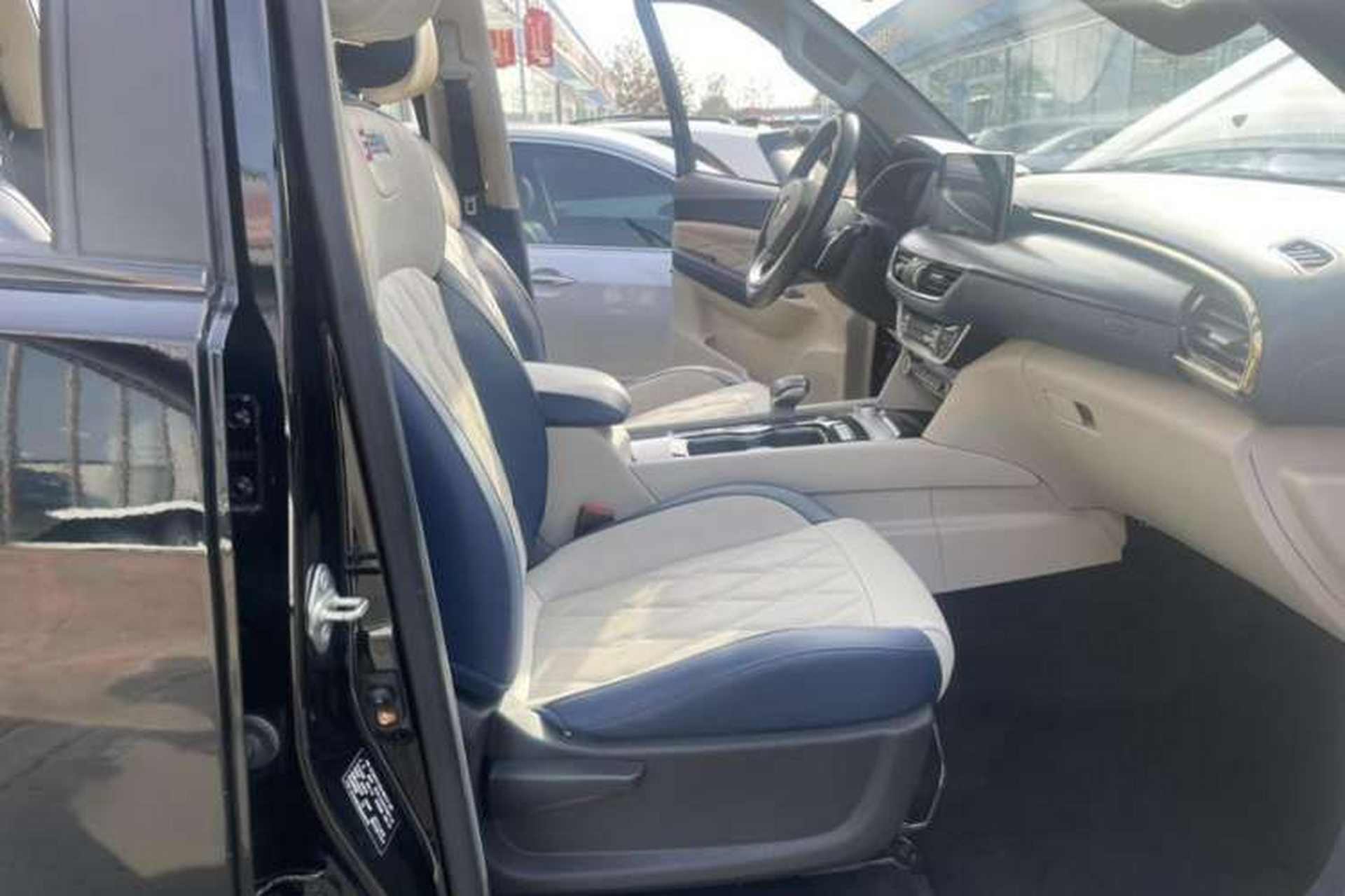 Used Foton General G9 2021 2.0T Field Commander Automatic 4x4 Sport Edition Premium Standard Cab 4G20TI5 Interior 5