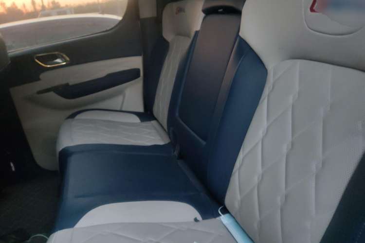 Used Foton General G9 2021 2.0T Field Commander Automatic 4x4 Sport Edition Premium Standard Cab 4G20TI5 Left Rear Seat