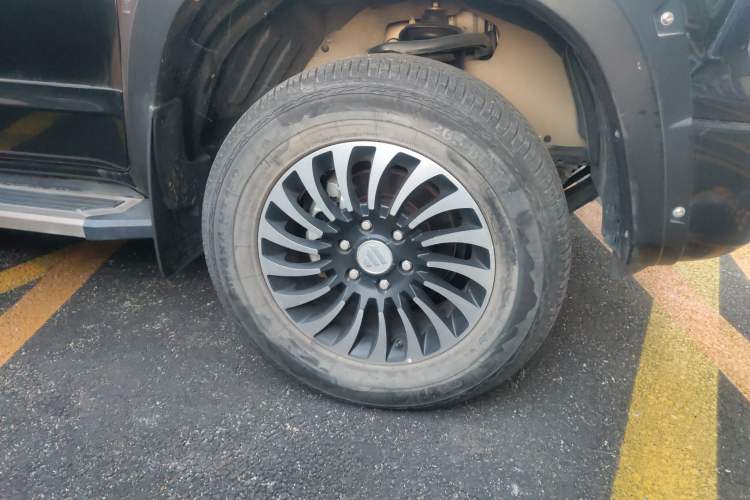 Used Foton General G9 2021 2.0T Field Commander Automatic 4x4 Sport Edition Premium Standard Cab 4G20TI5 Right Front Wheel Hub