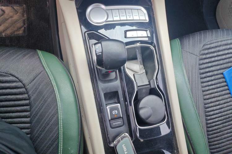 Used Foton General G9 2021 2.0T Armored Great General Automatic Two-Wheel Drive Leisure Edition Premium Version Standard Box 4G20TI5 Gear Lever