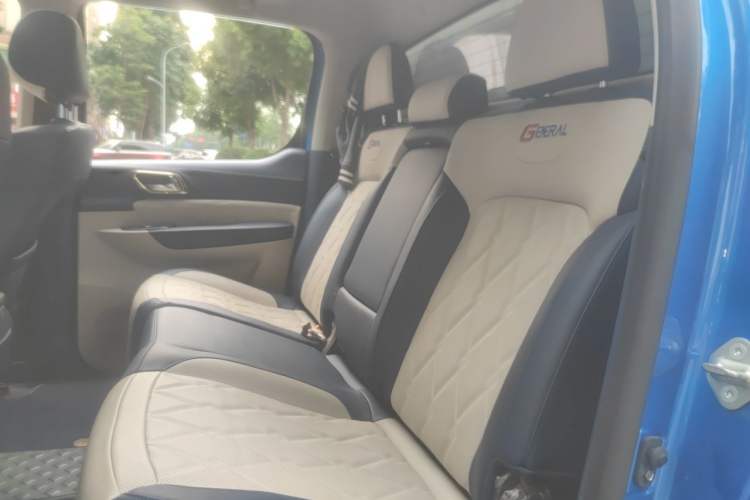 Used Foton General G9 2021 2.0T Armored Great General Automatic Two-Wheel Drive Leisure Edition Premium Version Standard Box 4G20TI5 Left Rear Seat