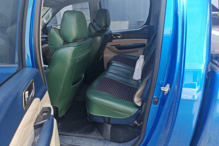 Used Foton General G9 2021 2.0T Armored Great General Automatic Two-Wheel Drive Leisure Edition Premium Version Standard Box 4G20TI5 Left Rear Seat