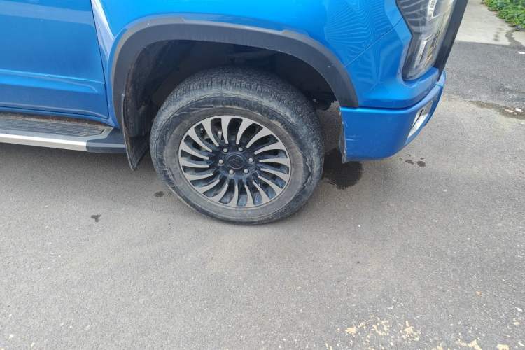 Used Foton General G9 2021 2.0T Armored Great General Automatic Two-Wheel Drive Leisure Edition Premium Version Standard Box 4G20TI5 Right Front Wheel Hub
