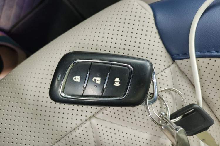 Used Foton General G9 2021 2.0T Field Commander Automatic 2WD Sport Edition Premium Version Standard Cab 4G20TI5 Vehicle Key