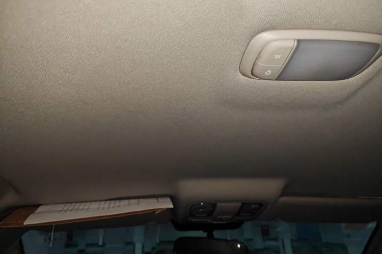 Used Foton General G9 2021 2.5T Armored Grand Commander Manual Two-Wheel Drive Leisure Edition Enjoyment Model with Long Bed JE4D25Q6A Headliner