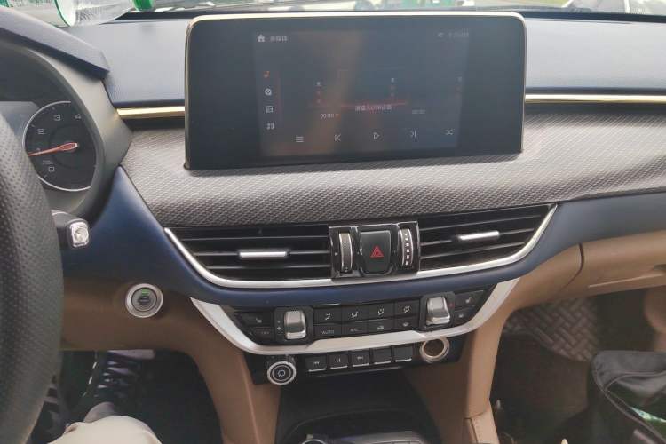 Used Foton General G9 2021 2.0T Armored Great General Manual 4x4 Leisure Edition Enjoyment Model Long Bed 4G20TI5 Audio And AC Panel