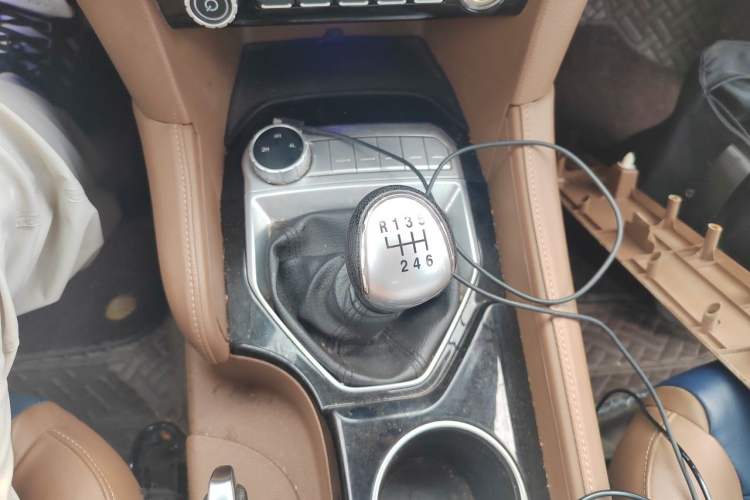Used Foton General G9 2021 2.0T Armored Great General Manual 4x4 Leisure Edition Enjoyment Model Long Bed 4G20TI5 Gear Lever