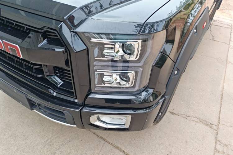 Used Foton General G9 2023 2.0T Armored Great General Automatic 4x4 Diesel Enjoyment Model Long Wheelbase 4F20TC Left Front Headlight