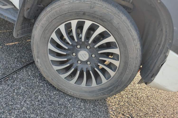 Used Foton General G9 SUV 2022 2.0T Gasoline Automatic 4x4 Luxury Edition Right Front Wheel Hub