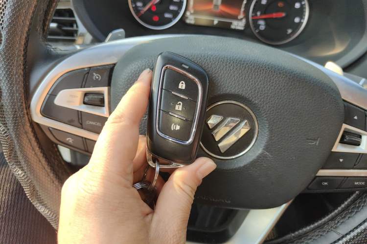 Used Foton General G9 SUV 2022 2.0T Gasoline Automatic 4x4 Luxury Edition Vehicle Key