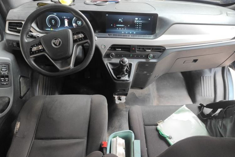 Used Foton Hi-VAN 2023 2.0T Manual Long-Wheelbase Mid-Height Rear Single Tire 7-Seater Center Console