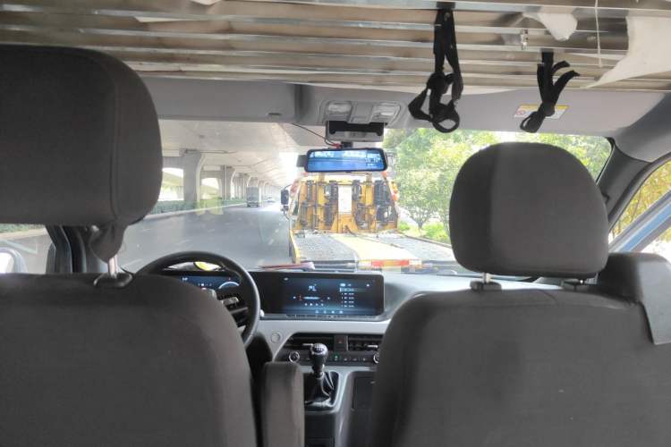 Used Foton Hi-VAN 2023 2.0T Manual Long-Wheelbase Mid-Height Rear Single Tire 7-Seater Headliner