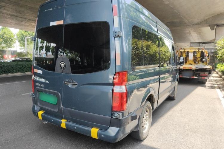 Used Foton Hi-VAN 2023 2.0T Manual Long-Wheelbase Mid-Height Rear Single Tire 7-Seater Rear Right 45 Deg