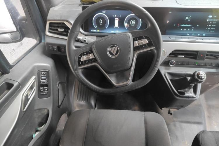 Used Foton Hi-VAN 2023 2.0T Manual Long-Wheelbase Mid-Height Rear Single Tire 7-Seater Steering Wheel