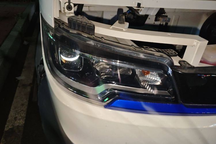 Used Foton Intelligent Blue Elf E5 2023 Pure Electric Van Flat Roof 2 Seats CATL 38.64 kWh Exterior 6