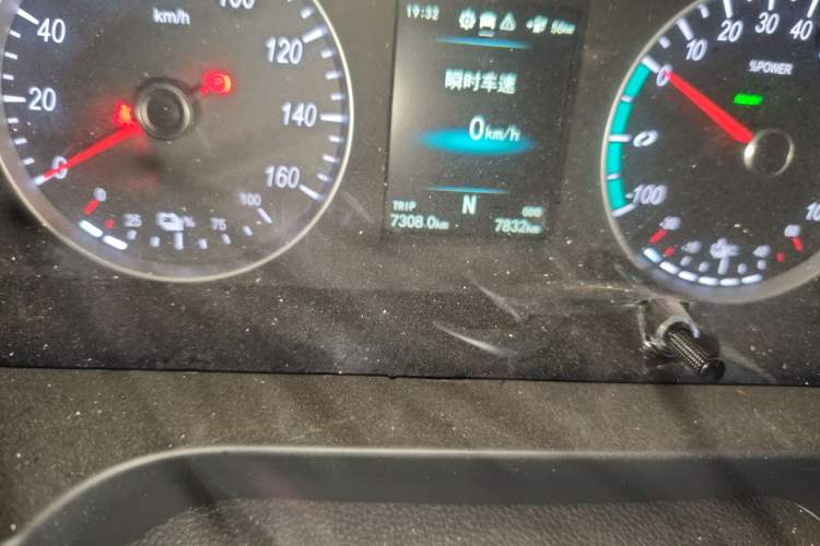 Used Foton Intelligent Blue Elf E5 2023 Pure Electric Van Flat Roof 2 Seats CATL 38.64 kWh Odometer Close Up
