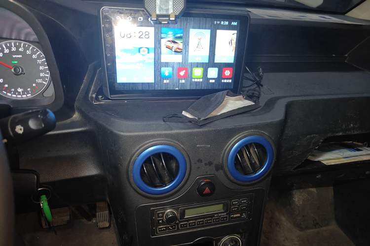 Used Foton Intelligent Blue Elf E7 2022 Standard Model 38.64 kWh Audio And AC Panel