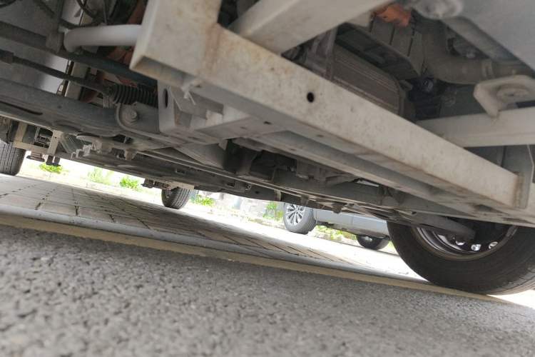 Used Foton Intelligent Blue Elf E7 2022 Standard Model 46.36 kWh Chassis Front Right
