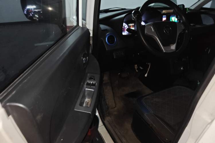 Used Foton Intelligent Blue Elf E7 2022 Standard Model 38.64 kWh Driver Seat