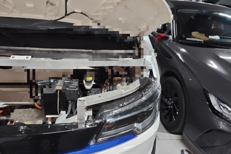 Used Foton Intelligent Blue Elf E7 2022 Standard Model 38.64 kWh Engine Bay Left