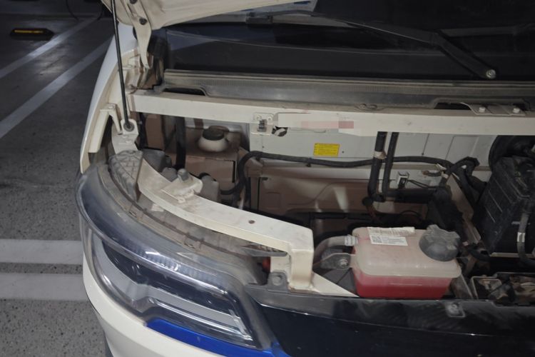 Used Foton Intelligent Blue Elf E7 2022 Standard Model 38.64 kWh Engine Bay Right