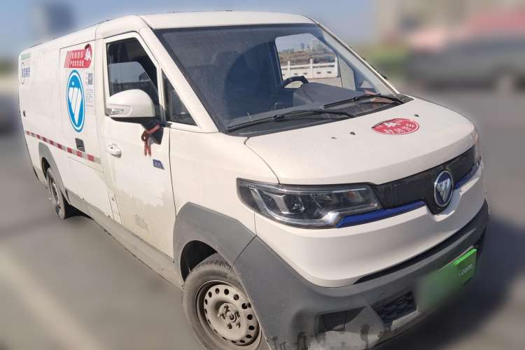 Used Foton Intelligent Blue Elf E7 2022 Standard Model 38.64 kWh Front Right 45 Deg