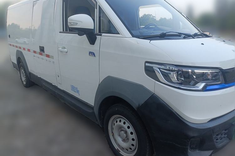 Used Foton Intelligent Blue Elf E7 2022 Standard Model 38.64 kWh Front Right 45 Deg