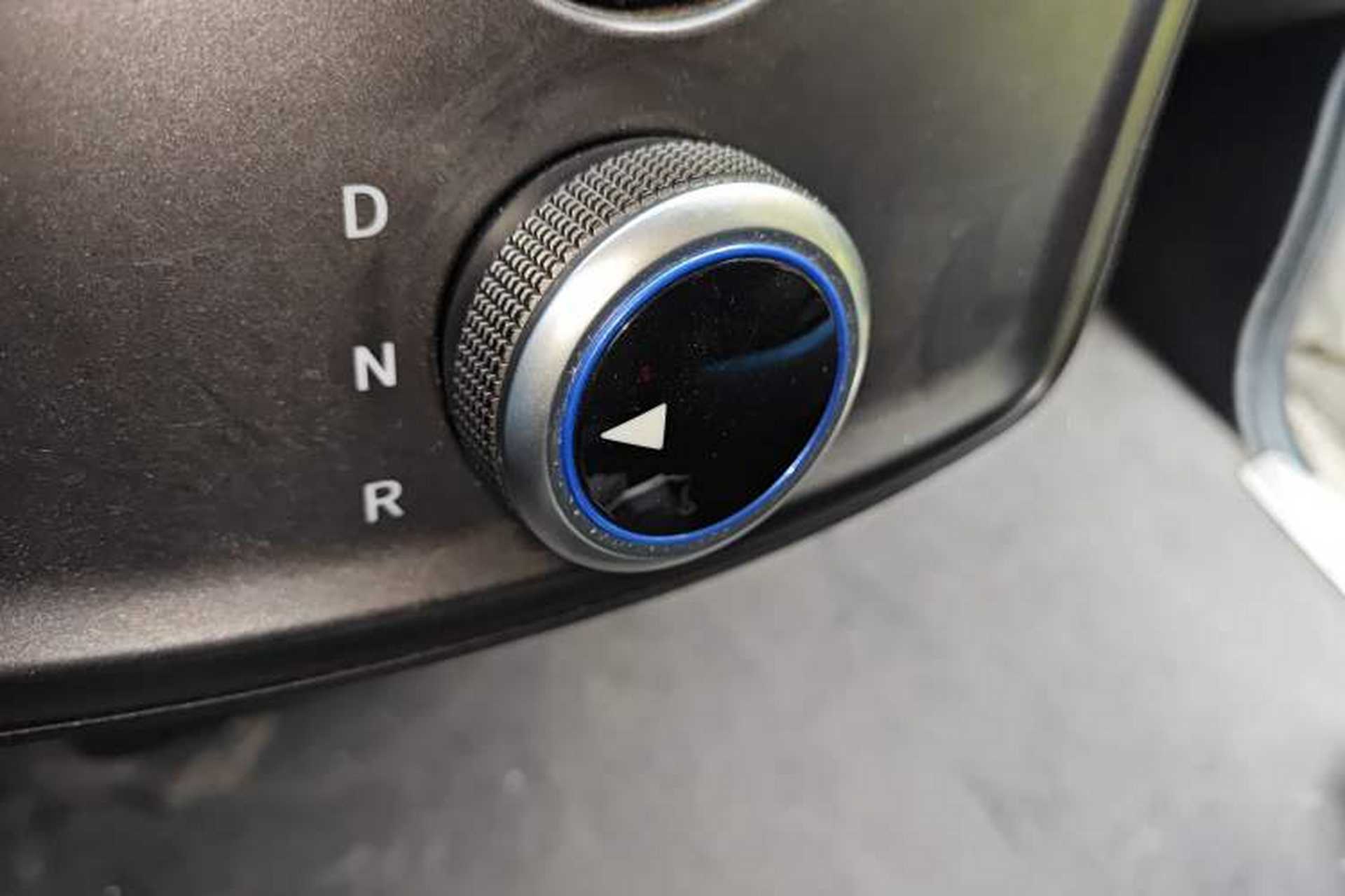 Used Foton Intelligent Blue Elf E7 2022 Standard Model 46.36 kWh Gear Lever