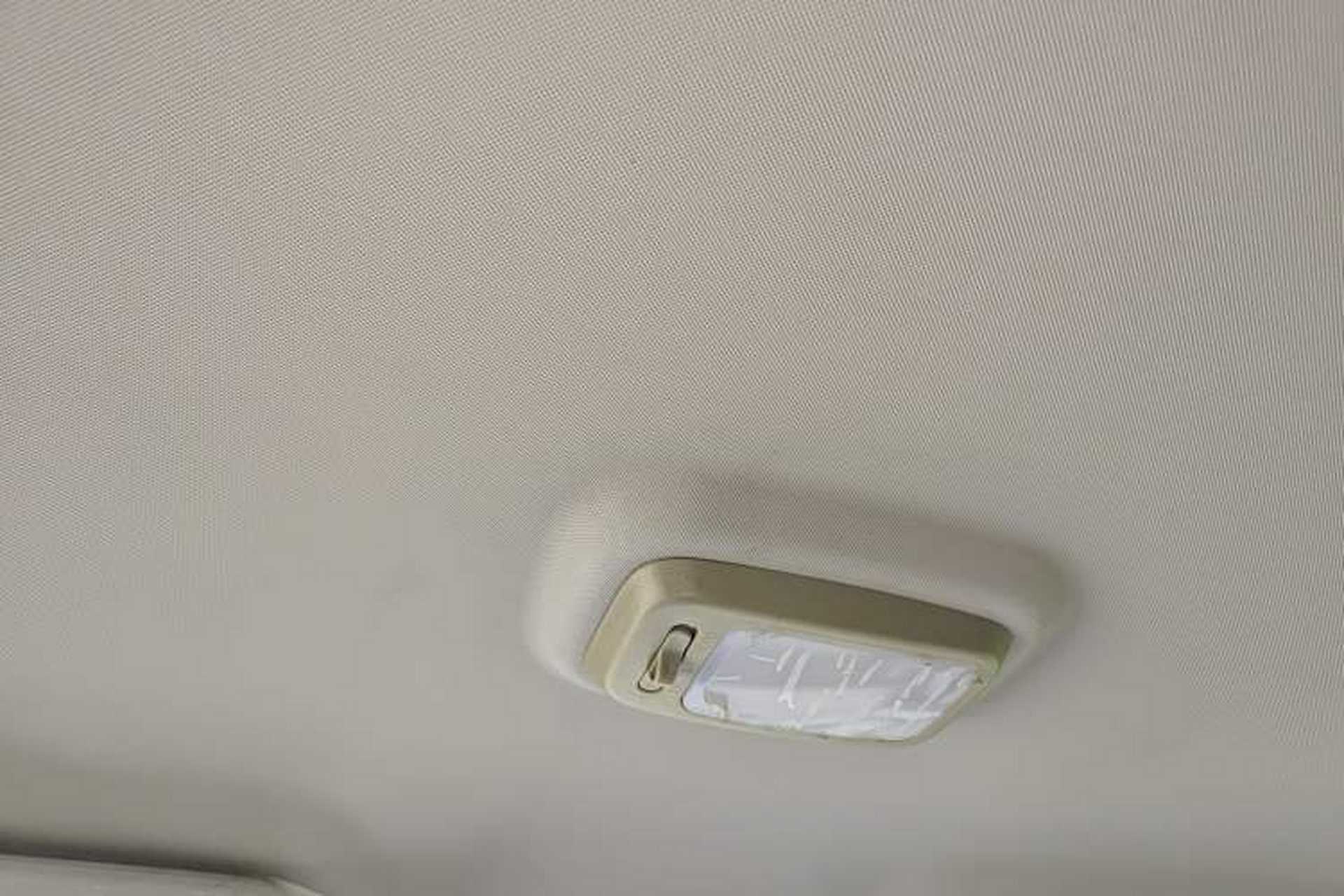 Used Foton Intelligent Blue Elf E7 2022 Standard Model 46.36 kWh Headliner