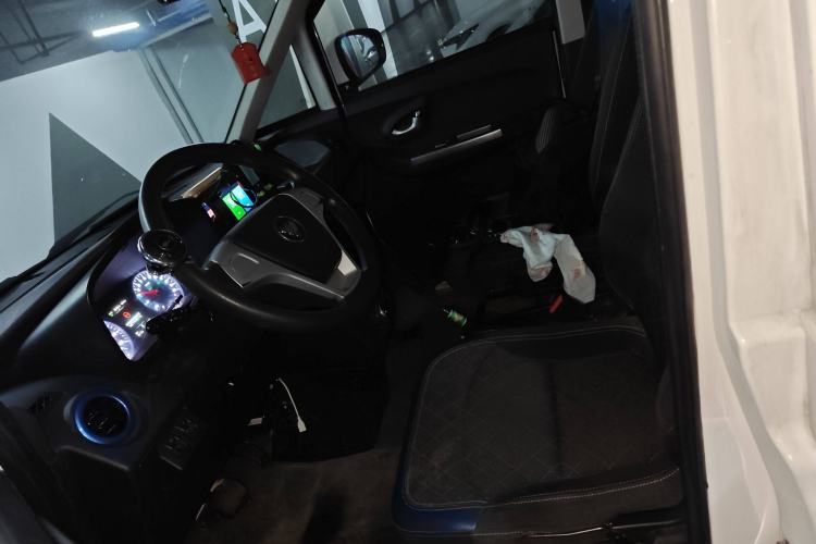 Used Foton Intelligent Blue Elf E7 2022 Standard Model 38.64 kWh Left Front Seat