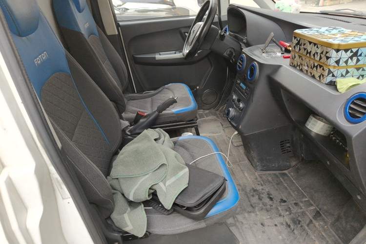 Used Foton Intelligent Blue Elf E7 2022 Standard Model 46.36 kWh Left Rear Seat