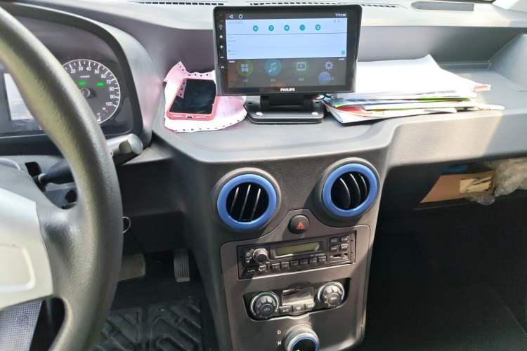 Used Foton Intelligent Blue Elf E7 2023 Pure Electric Van Flat Roof 2 Seats EVE Energy 41.86 kWh Audio And AC Panel