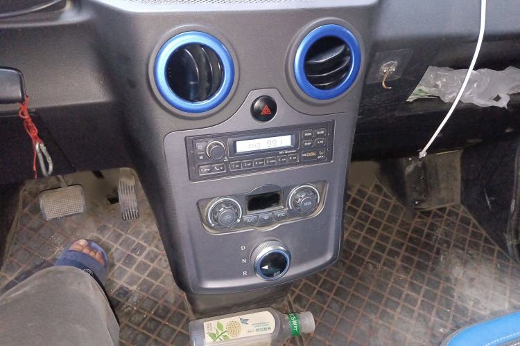 Used Foton Intelligent Blue Elf E7 2023 Pure Electric Van Flat Roof 2 Seats EVE Energy 41.86 kWh Audio And AC Panel