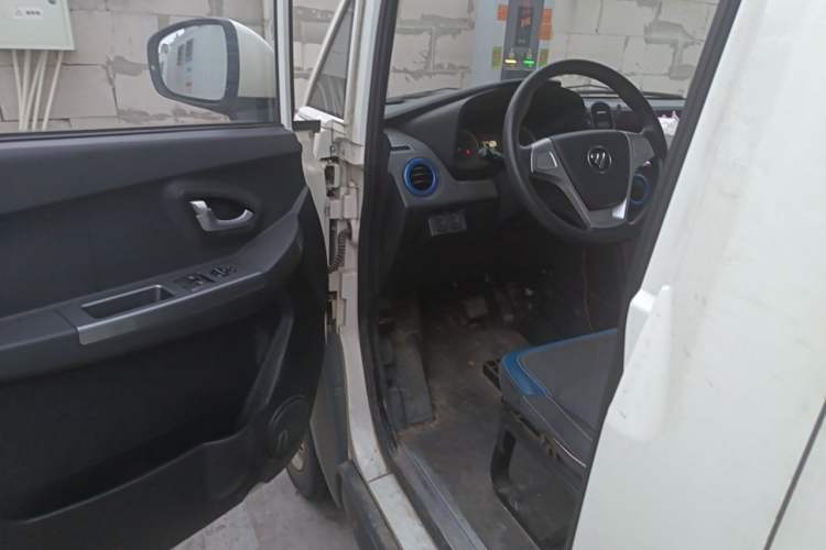 Used Foton Intelligent Blue Elf E7 2023 Pure Electric Van Flat Roof 2 Seats EVE Energy 41.86 kWh Driver Seat