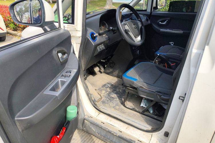 Used Foton Intelligent Blue Elf E7 2023 Pure Electric Van Flat Roof 2 Seats EVE Energy 41.86 kWh Driver Seat