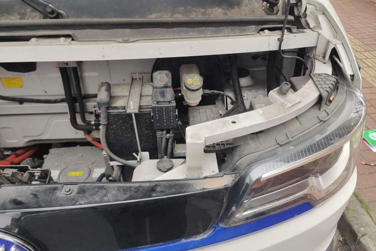 Used Foton Intelligent Blue Elf E7 2023 Pure Electric Van Flat Roof 2 Seats CATL 46.36 kWh Engine Bay Left