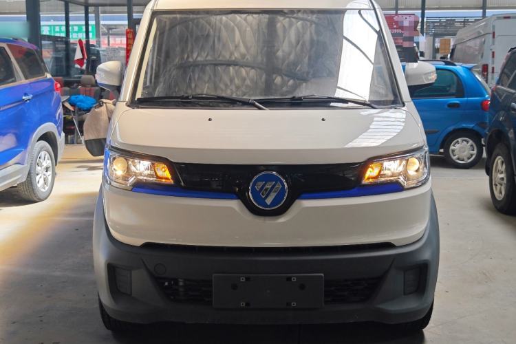 Used Foton Intelligent Blue Elf E7 2023 Pure Electric Van Flat Roof 2 Seats EVE Energy 41.86 kWh Front
