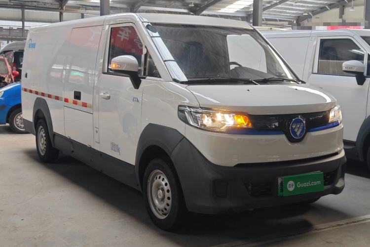 Used Foton Intelligent Blue Elf E7 2023 Pure Electric Van Flat Roof 2 Seats CATL 38.64 kWh Front Right 45 Deg