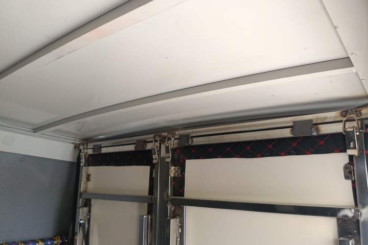 Used Foton Intelligent Blue Elf E7 2023 Pure Electric Van Flat Roof 2 Seats CATL 46.36 kWh Headliner