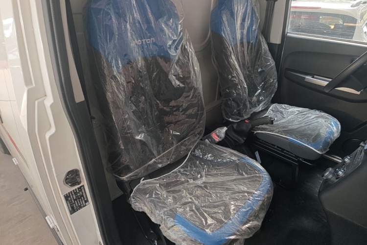 Used Foton Intelligent Blue Elf E7 2023 Pure Electric Van Flat Roof 2 Seats EVE Energy 41.86 kWh Right Front Seat