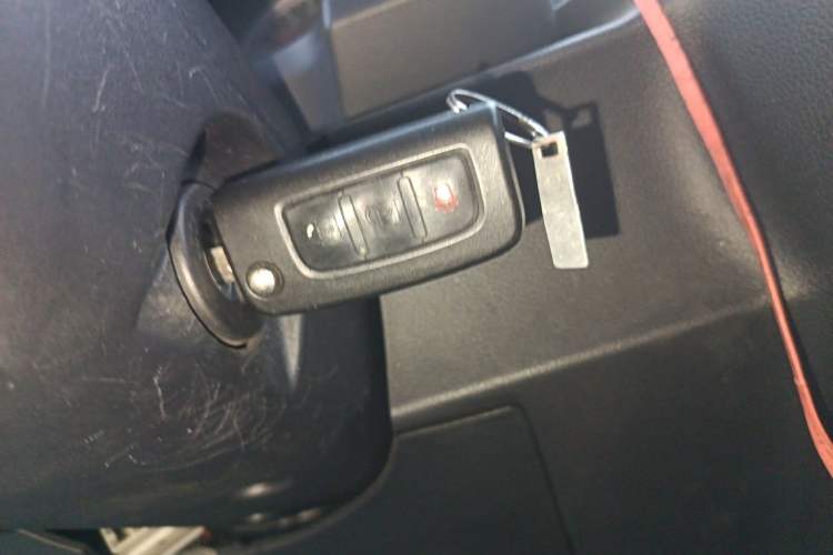 Used Foton Intelligent Blue Elf E7 2023 Pure Electric Van Flat Roof 2 Seats EVE Energy 41.86 kWh Vehicle Key
