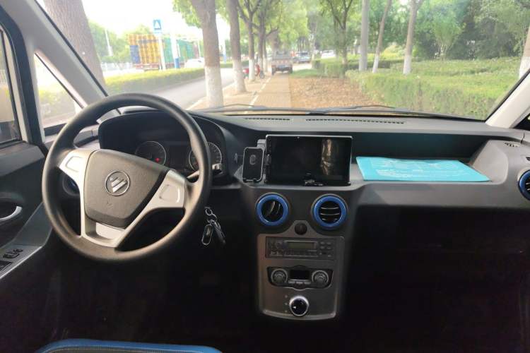 Used Foton Intelligent Blue Elf E7 2024 All-Electric Van Flat Roof 2 Seats CATL 46.36 kWh Center Console