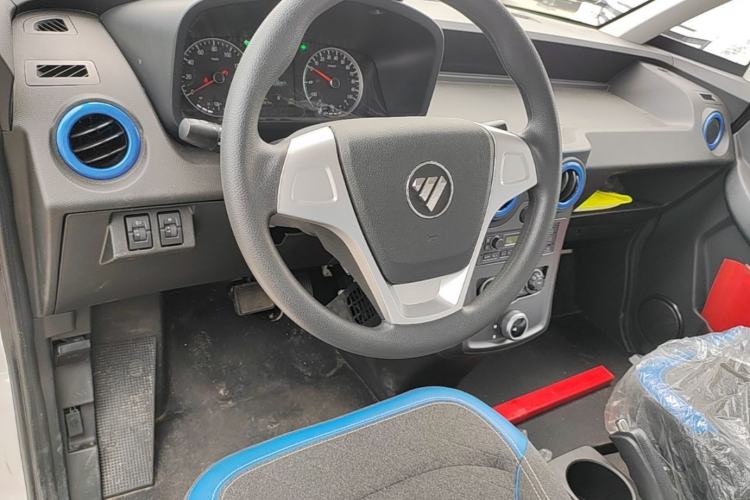Used Foton Intelligent Blue Elf E7 2024 Facelifted All-Electric Van Flat Roof 2 Seats CATL 46.36 kWh Center Console