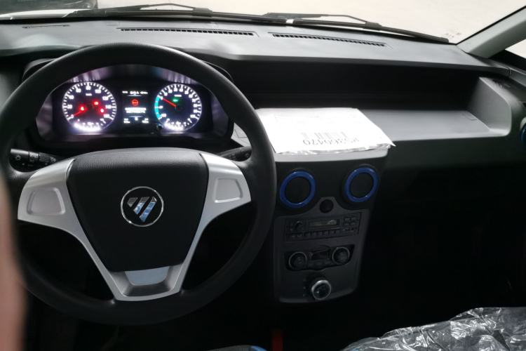 Used Foton Intelligent Blue Elf E7 2024 All-Electric Van Flat Roof 2 Seats EVE Energy 41.86 kWh Center Console