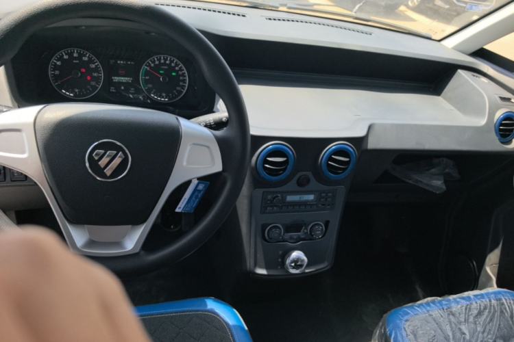 Used Foton Intelligent Blue Elf E7 2024 Facelifted All-Electric Van Flat Roof 2 Seats CATL 38.64 kWh Center Console