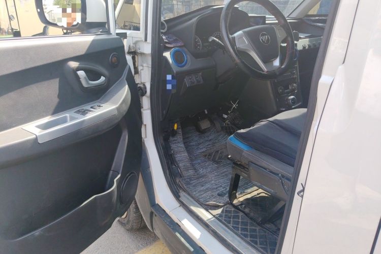 Used Foton Intelligent Blue Elf E7 2024 All-Electric Van Flat Roof 2 Seats EVE Energy 41.86 kWh Driver Seat
