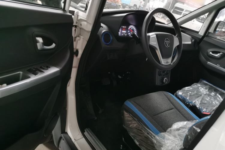 Used Foton Intelligent Blue Elf E7 2024 All-Electric Van Flat Roof 2 Seats EVE Energy 41.86 kWh Driver Seat