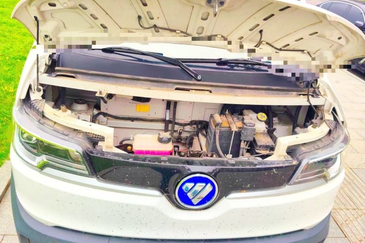Used Foton Intelligent Blue Elf E7 2024 Facelifted All-Electric Van Flat Roof 2 Seats Evey Lithium Energy 41.86 kWh Engine Bay