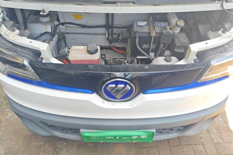 Used Foton Intelligent Blue Elf E7 2024 All-Electric Van Flat Roof 2 Seats CATL 46.36 kWh Engine Bay