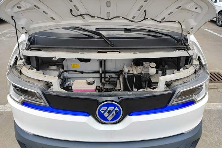 Used Foton Intelligent Blue Elf E7 2024 Facelifted All-Electric Van Flat Roof 2 Seats CATL 46.36 kWh Engine Bay